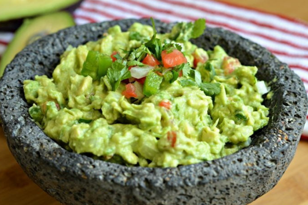 THE ULTIMATE GUACAMOLE (THE GUAC)